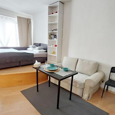 Centrum Studio Apartment With The Self-Check-In Bratislava Exteriör bild