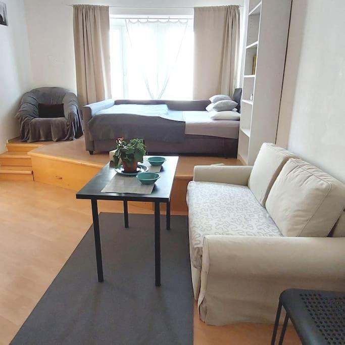 Centrum Studio Apartment With The Self-Check-In Bratislava Exteriör bild