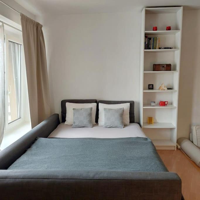 Centrum Studio Apartment With The Self-Check-In Bratislava Exteriör bild